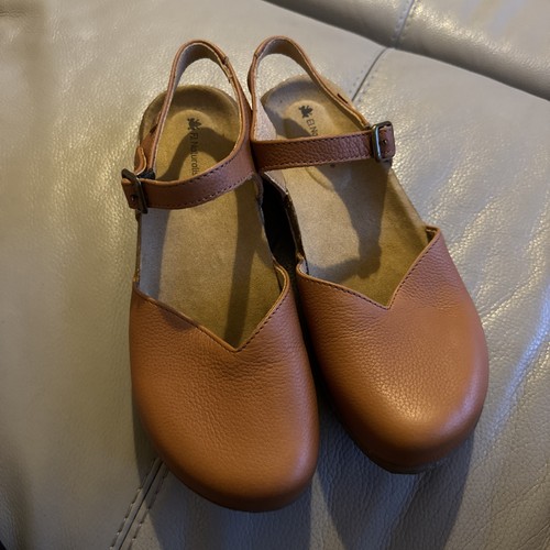 Naturalista tan leather - el,