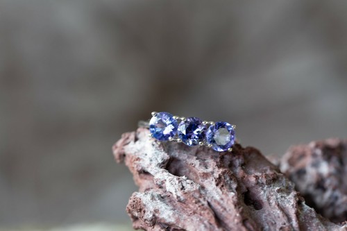 Aaa tanzanite white gold - white,