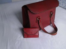 VINTAGE RED LEATHER HOLDALL/
