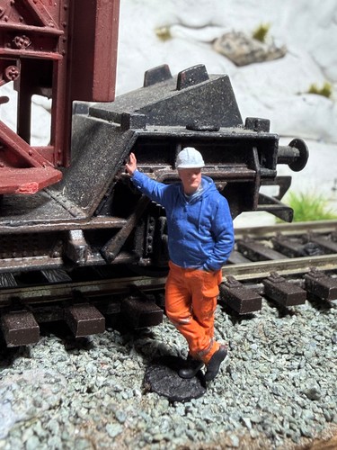 Gauge painted figure - oo,