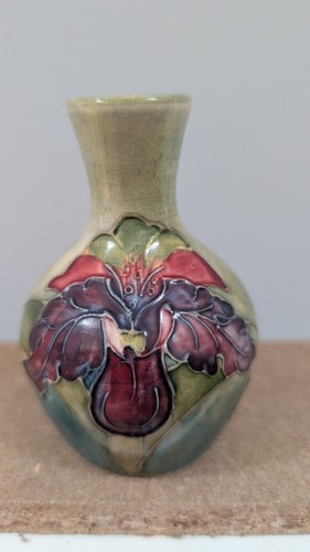 Moorcroft vintage pottery - moorcroft, vase