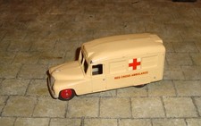 DINKY  TOYS  DAIMLER RED CROSS