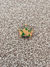 VINTAGE ULSTER GRAND PRIX SUPPORTERS CLUB BIKE MOTORCYCLE ENAMEL PIN BADGE