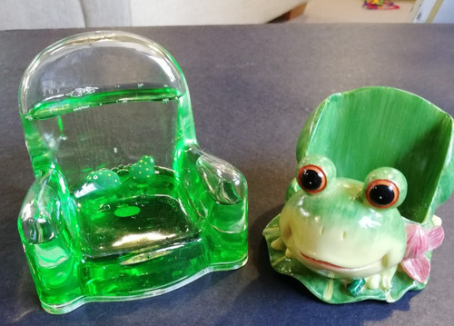 Frog themed old style - x, old-style