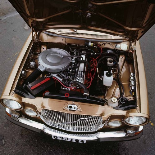 Volvo b30e engine - in,