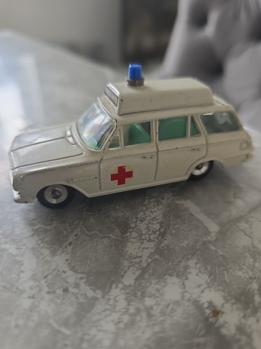 Dinky toys victor white - victor,