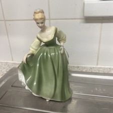 LOVELY ROYAL DOULTON FAIR LADY