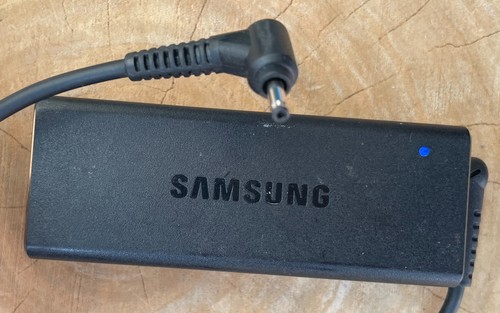 19v 40w samsung ativ - 40w,