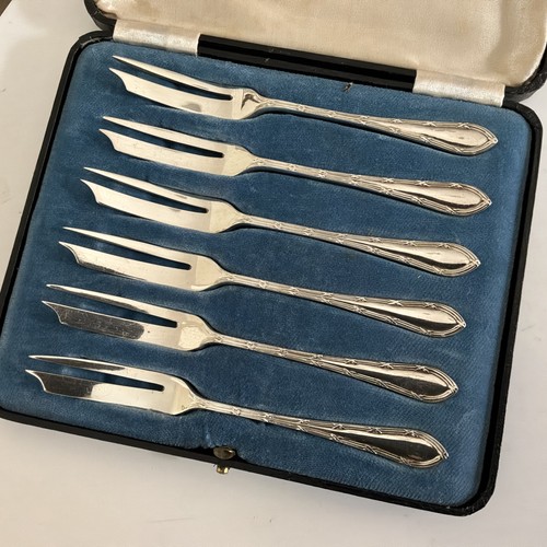 Walker hall silver - walker,