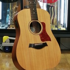 TAYLOR BBTE "BIG BABY-E" electric acoustic guitar