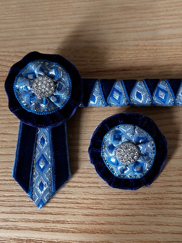 Navy blue velvet elite - -,