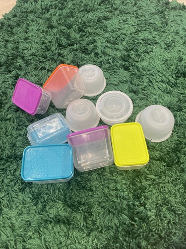 Small random plastic - small,