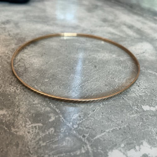 8ct gold bangle - 8ct, 333