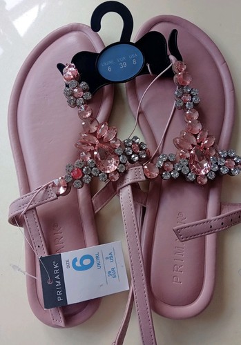 Beautiful new with tags - new, size