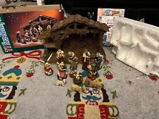Boxed Vintage Wooden And Ceramic With Manger 11 Piece Nativity Set