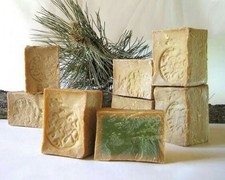 Set of 4 : Natural Laurel Soap