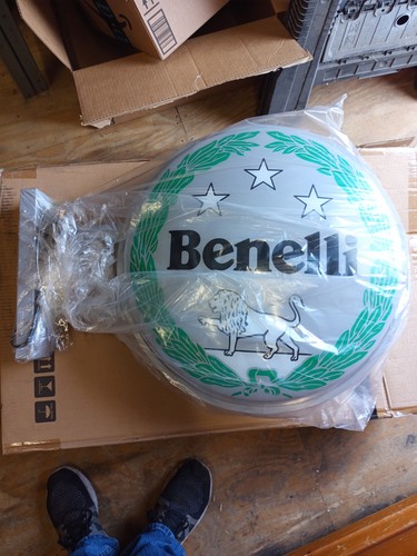 Benelli dealers round lightbox - benelli,