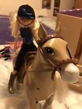Moxie Girls Walking Horse and Riding Pony + 3 Horses 3 Dolls And Stable