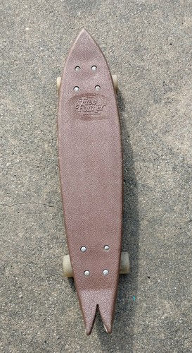 Free former split tail - split,
