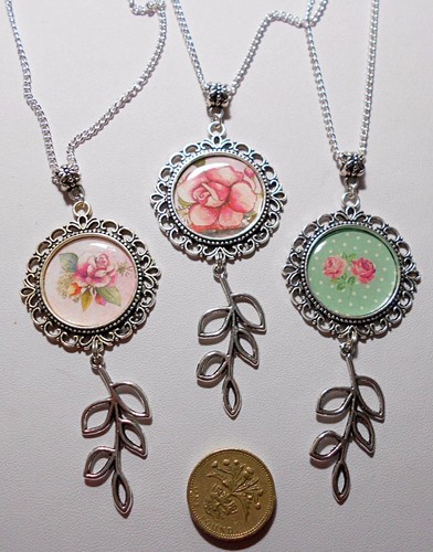 Roses pendant with silver - , leaf
