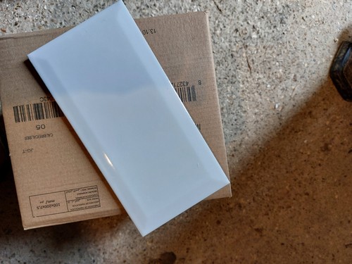 Metro blanco tile - 50, 100mm