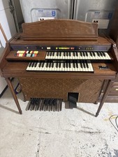 Hammond Electric Organ Brown