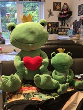 Giant 20 Inch Prince Crown Frog With Heart And Smaller Crowned Frog Soft Toy