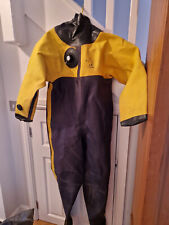 Otter yellow/black membrane