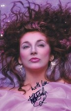 KATE BUSH BEAUTIFUL SINGER