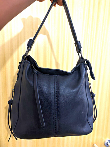 Realer black pebbled faux - black,
