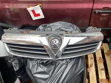 VAUXHALL ZAFIRA B MK2 08-14 FRONT BUMPER GRILL 13247331