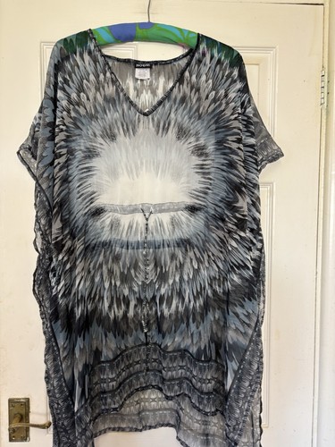 Gear black grey patterned - &,