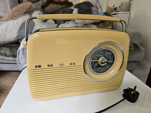 Tr82 bush retro portable - bush,