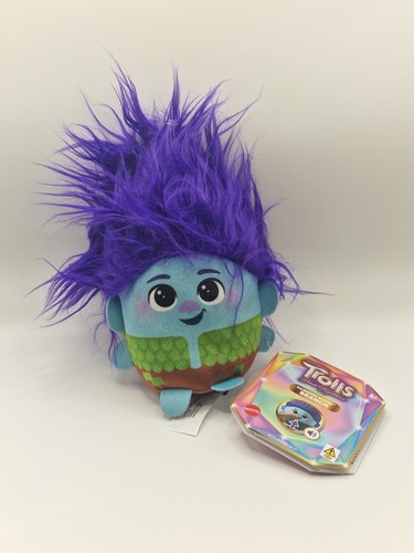 Trolls band together - band,