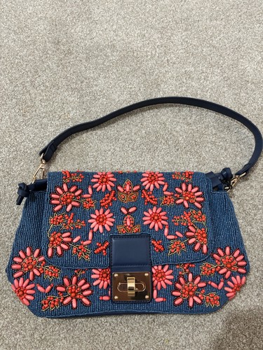 River island studios - island, blue