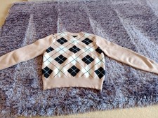 Argyle Style/Diamond Pattern