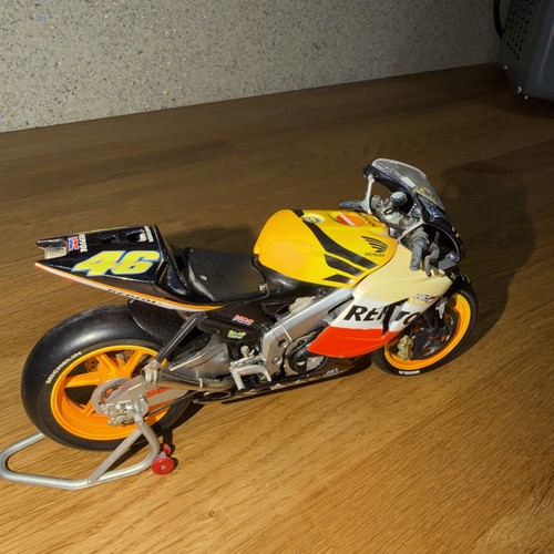 Minichamps 122 037196 - 1/12,