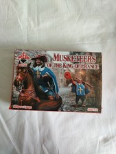 Redbox 1/72 Scale Plastic Figures