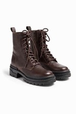 NWOT Steve Madden Troopa Lug
