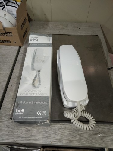 Bell system door - bell, entry
