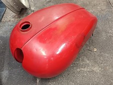 TRIUMPH PRE UNIT RIGID/EARLY SWING ARM PETROL TANK (LOT 76)