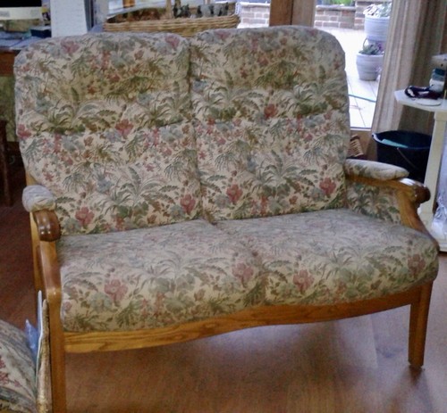 Cintique vintage sofa chair - cintique,