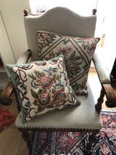 2 x Pretty Cottage Tapestry