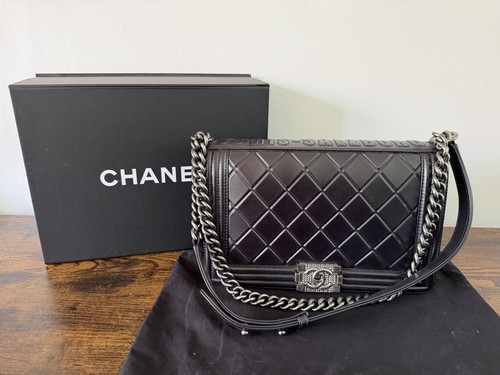 Chanel boy small quilted black - chanel,