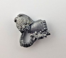 Marneus Calgar arm/gauntlet -