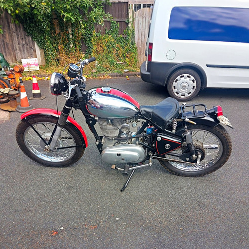 Royal enfield bullet - enfield,