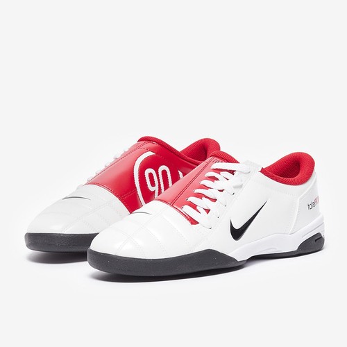 Nike total trainers size - 90,