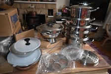 7 Brand new AMC Pots, and