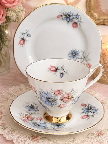 Elizabethan fine bone china - fine,