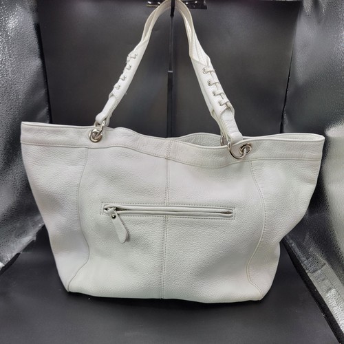 Donald pliner large - j, white